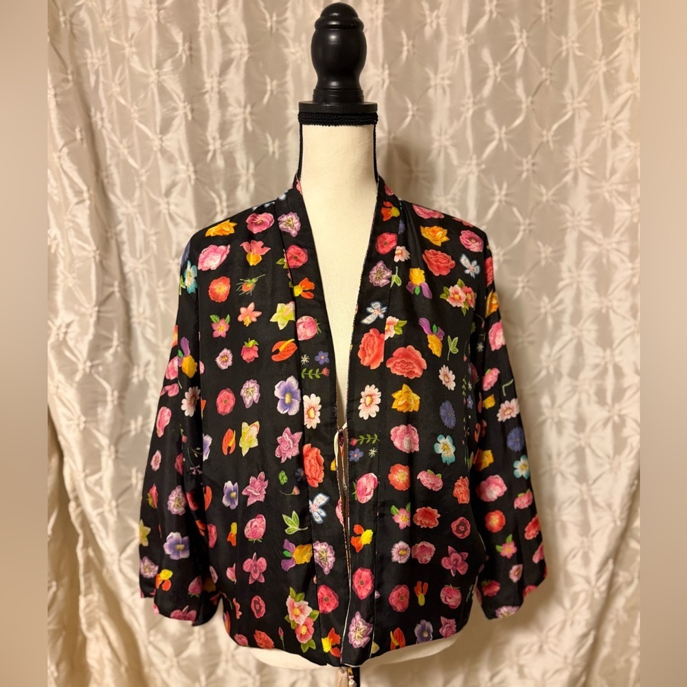 JOHNNY WAS Stano Makenna Reversible Silk Kimono Cardigan Black Floral Patchwork - Picture 5 of 15